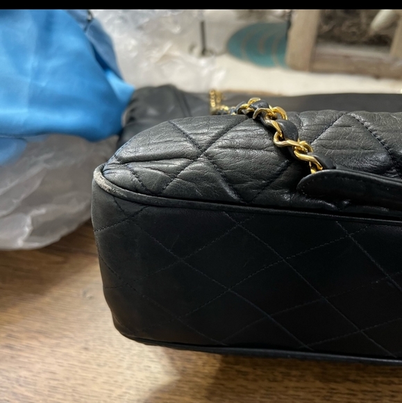 Designer CHANEL Vintage Tote Handbag Authentic!! Not for trade - Picture 5 of 11